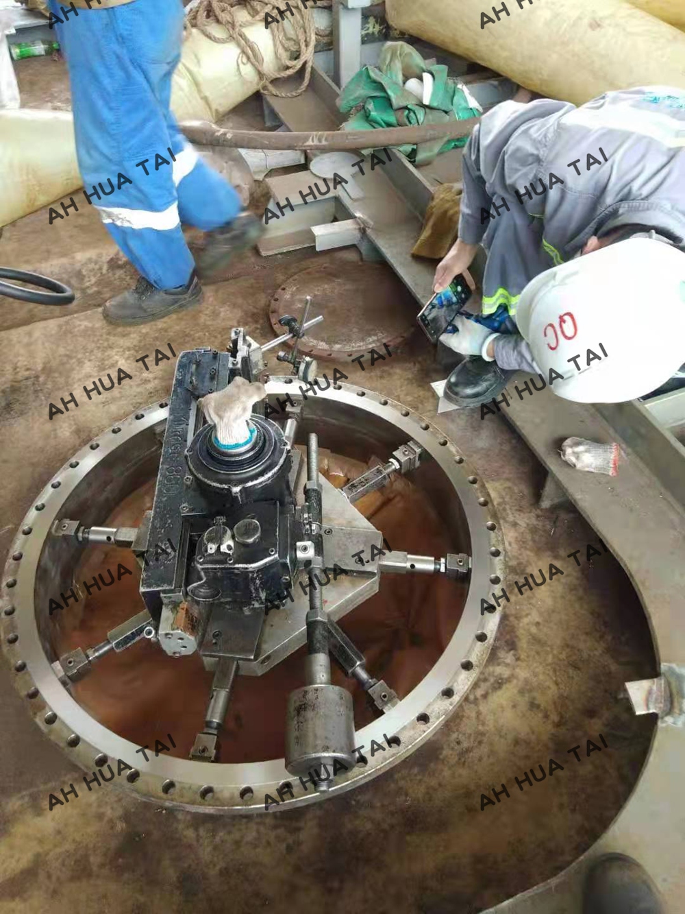 Sealing flange surface machining